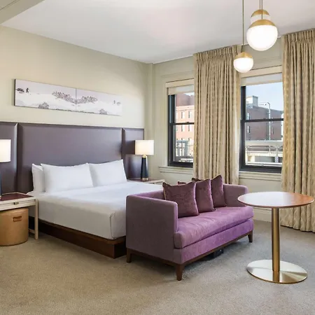 Hotel Savoy Kansas City, Tapestry Collection By Hilton